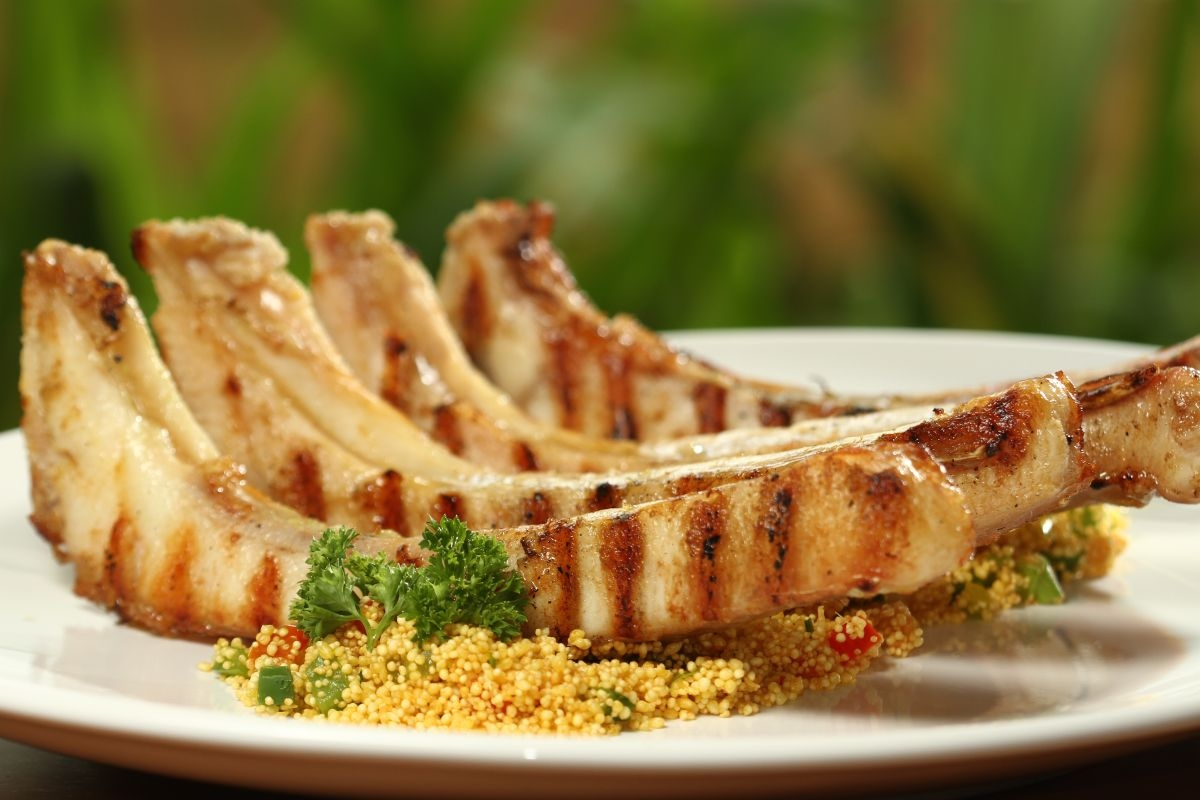 COSTELINHA DE TAMBAQUI